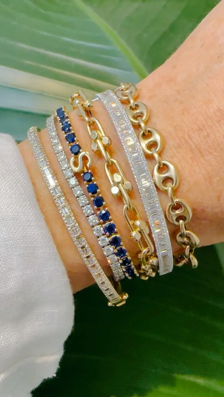 ABBY BAGUETTE DIAMOND BANGLE