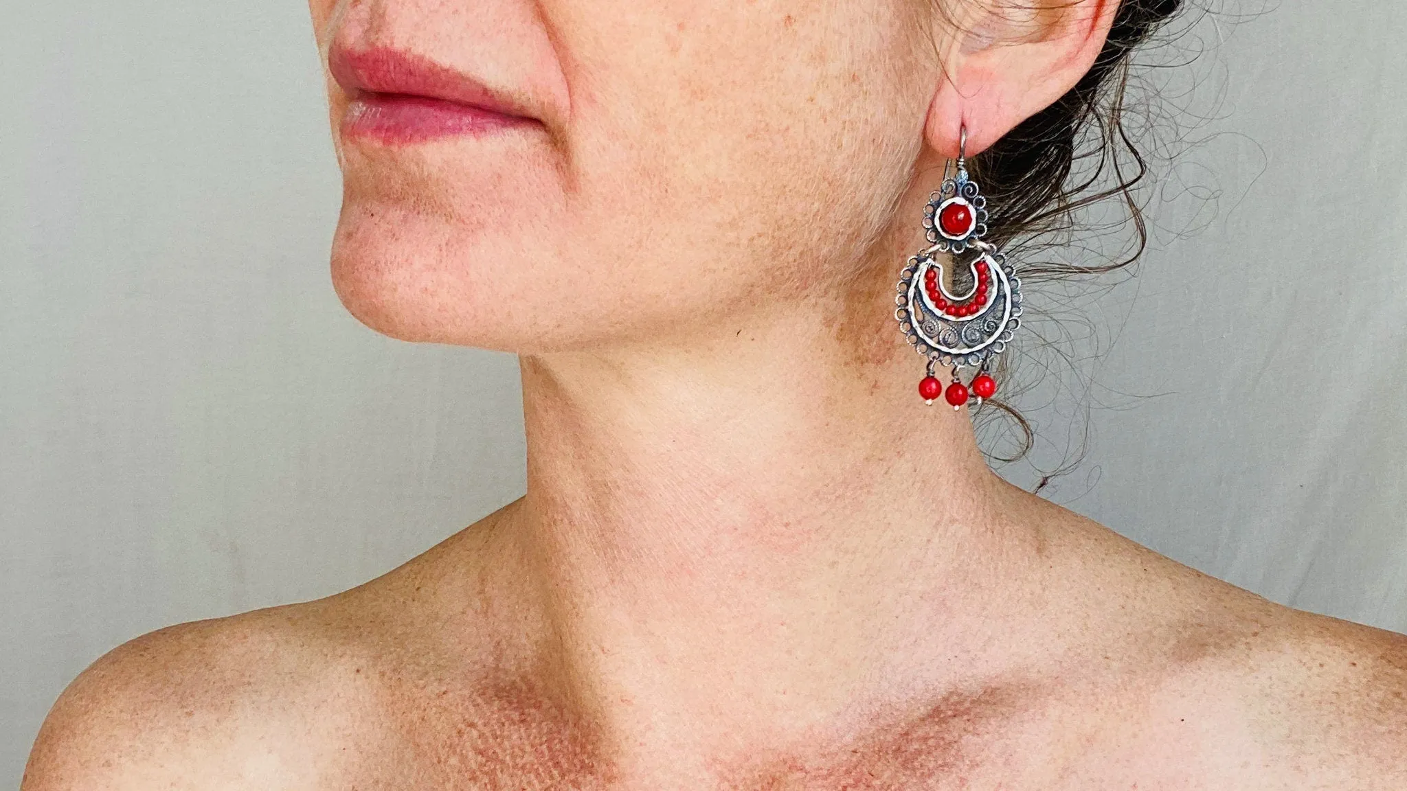Oaxacan Filigree & Coral Earrings. Sterling Silver. Mexico. Frida Kahlo