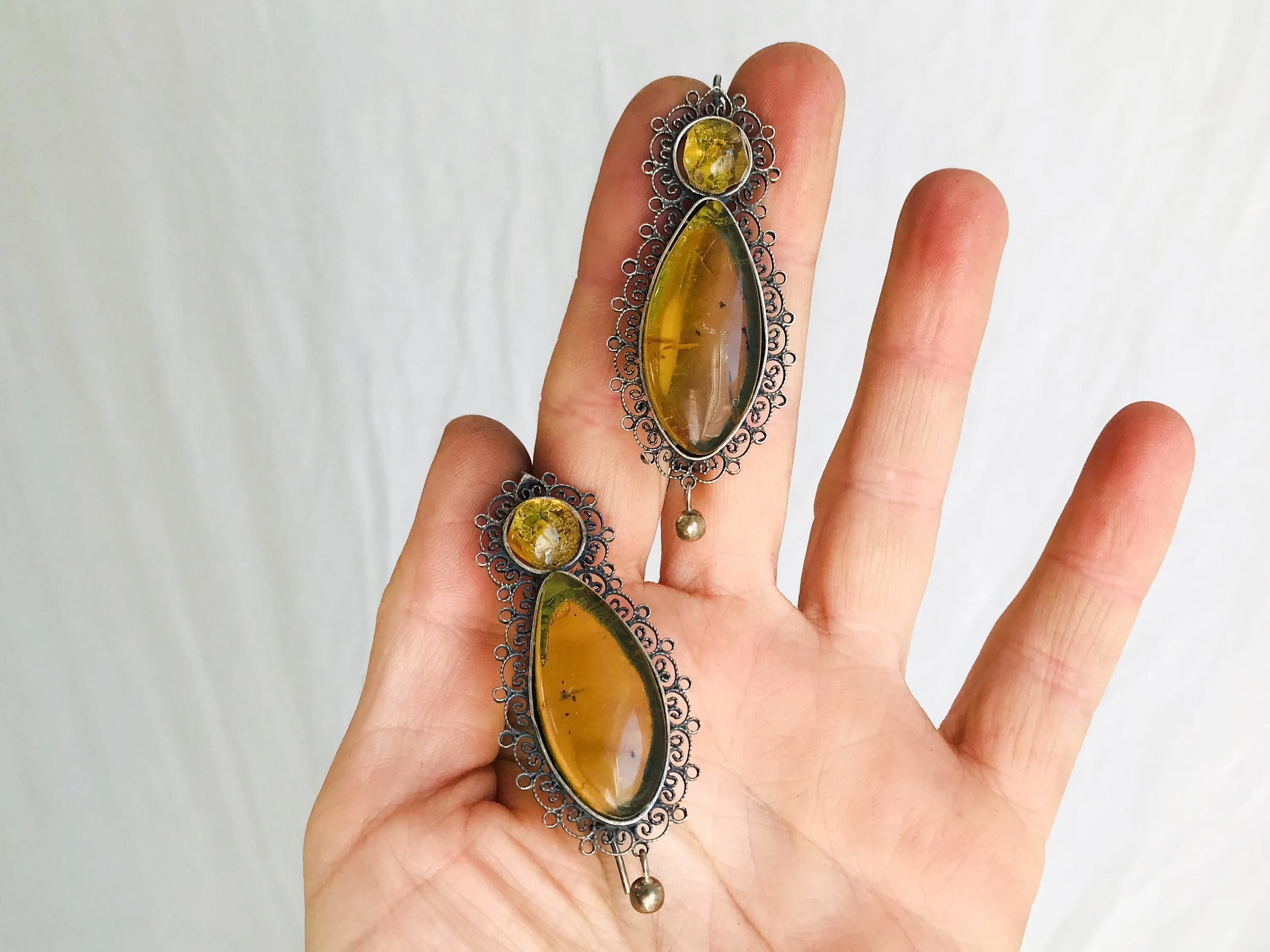 Oaxacan Filigree Earrings. Amber & Sterling Silver. Mexico. Frida Kahlo