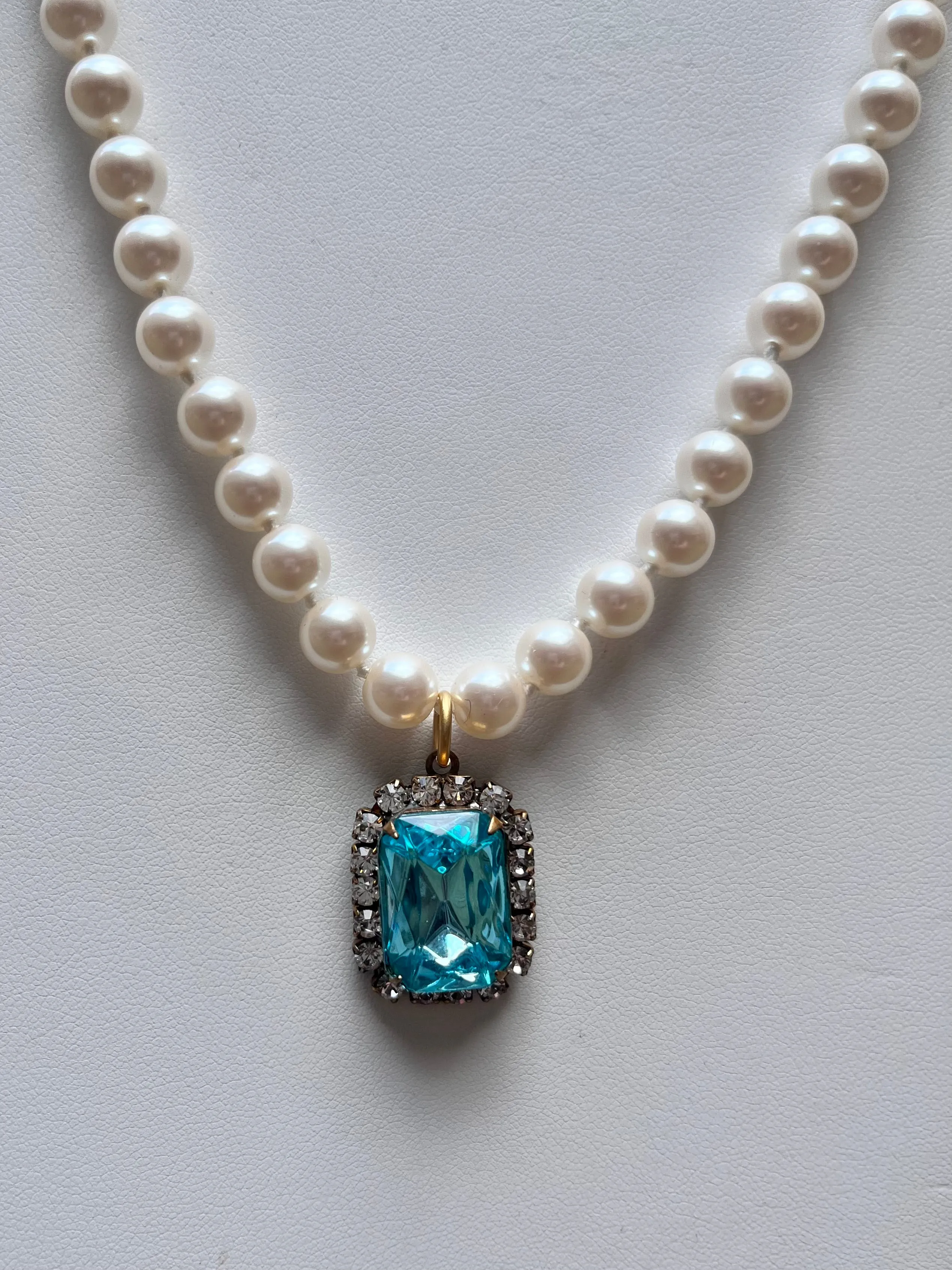 Pearl and Aqua Rhinestone Pendant Necklace