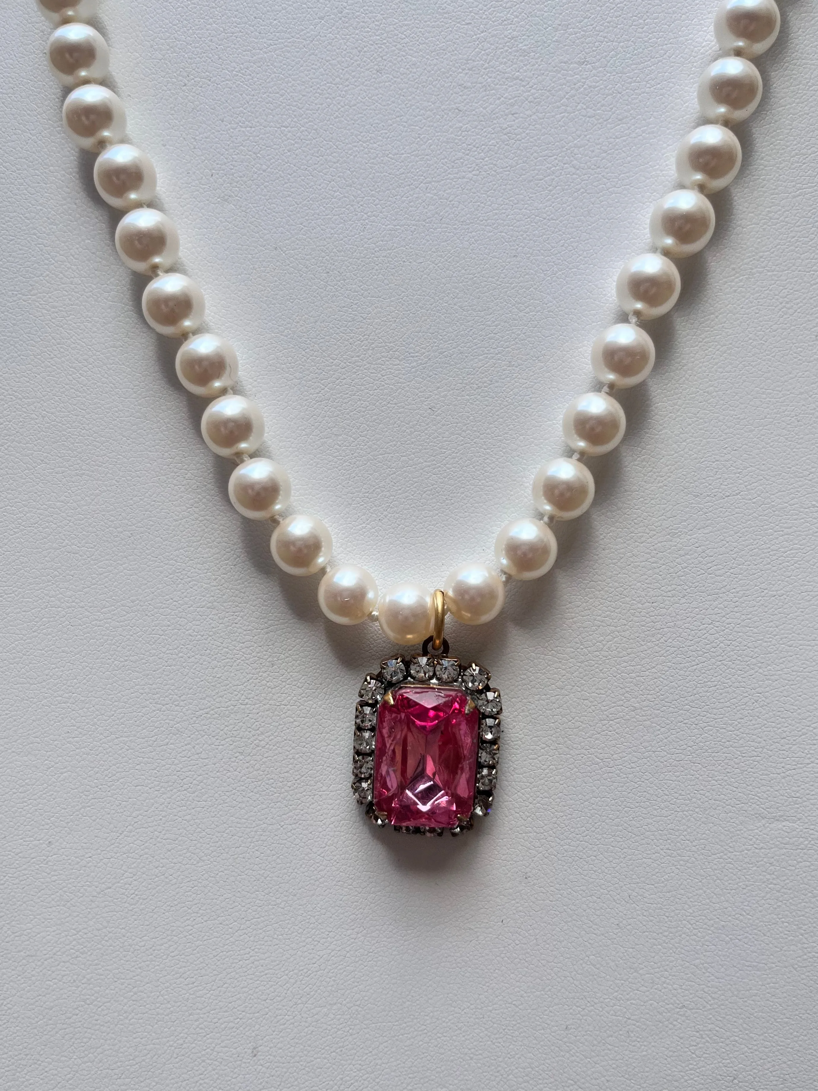 Pearl and Pink Rhinstone Necklace