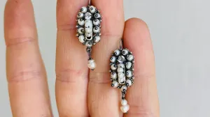 Vintage Oaxacan Filigree Earrings. Pearl & Silver. Borregos. Mexico. Frida Kahlo