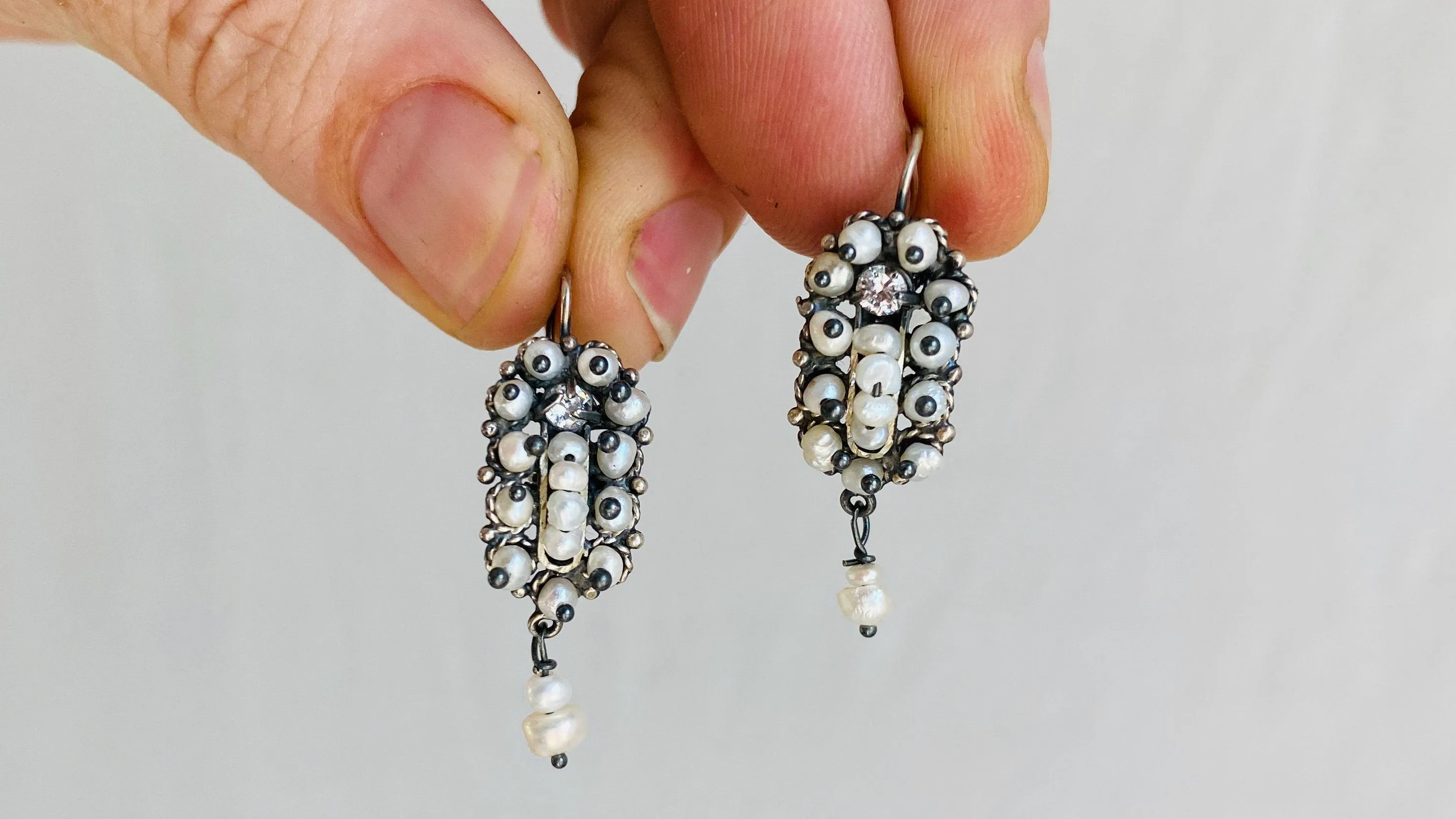 Vintage Oaxacan Filigree Earrings. Pearl & Silver. Borregos. Mexico. Frida Kahlo